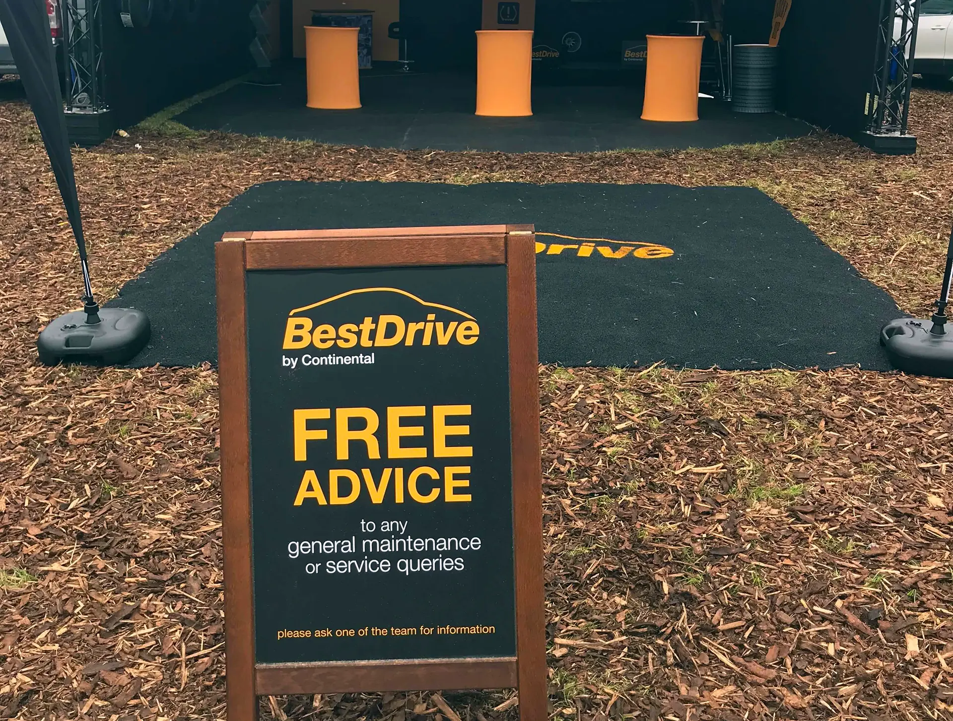 black and orange sign for Best Drive